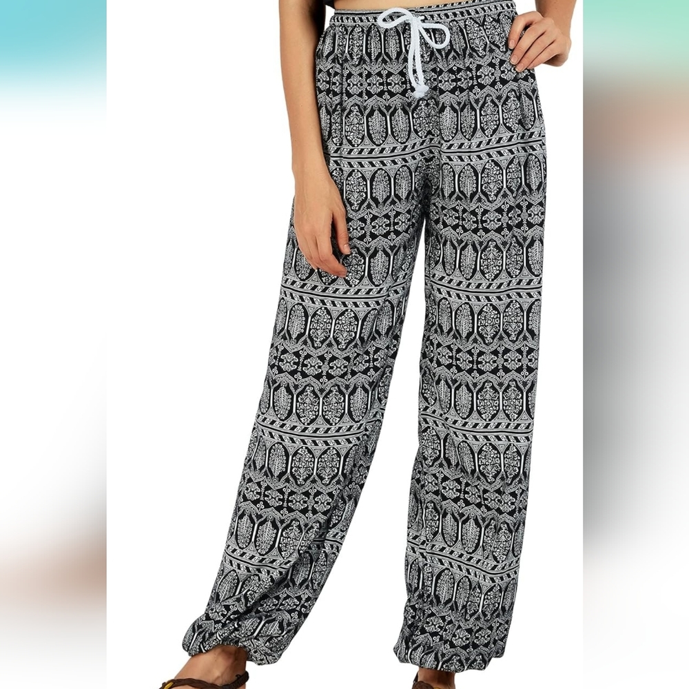 Urban Coco Size S Pants